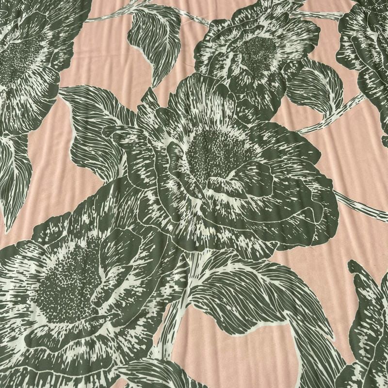Tecido Musseline Estampada Floral Verde Musgo Fundo Rosé • Conexão