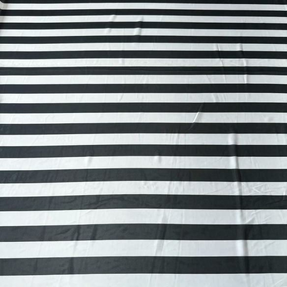 Tecido Musseline Estampada Listrada Preto e Branco Clássico • Conexão