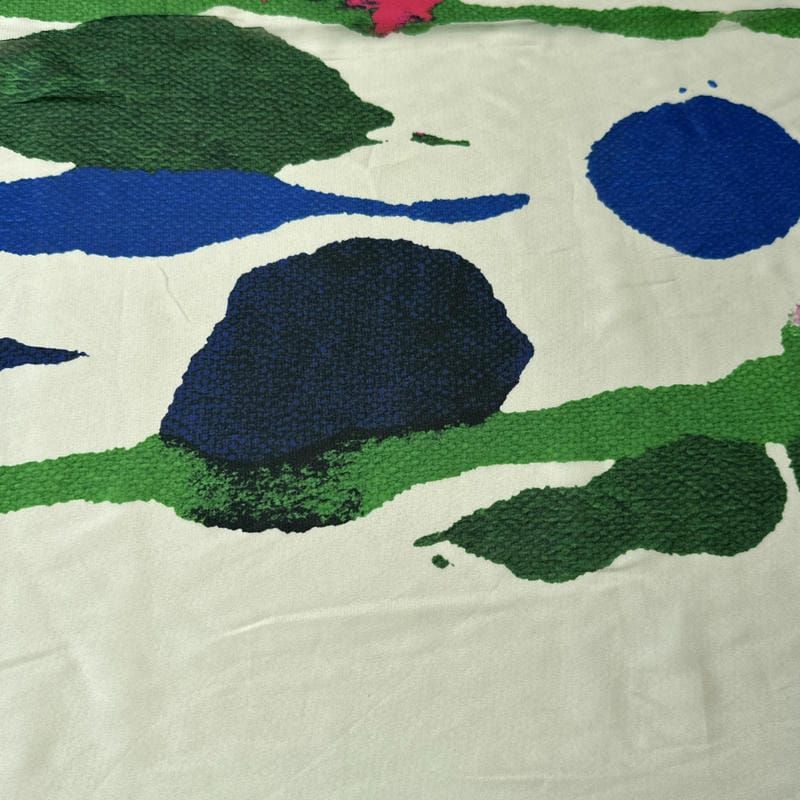 Tecido Musseline de Viscose Estampada Artística Off White • Conexão