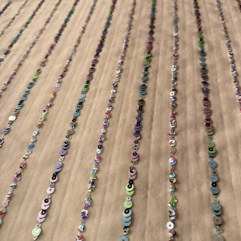 Tecido Musseline Bordada Micro Paetês Holográficos Nude • Conexão