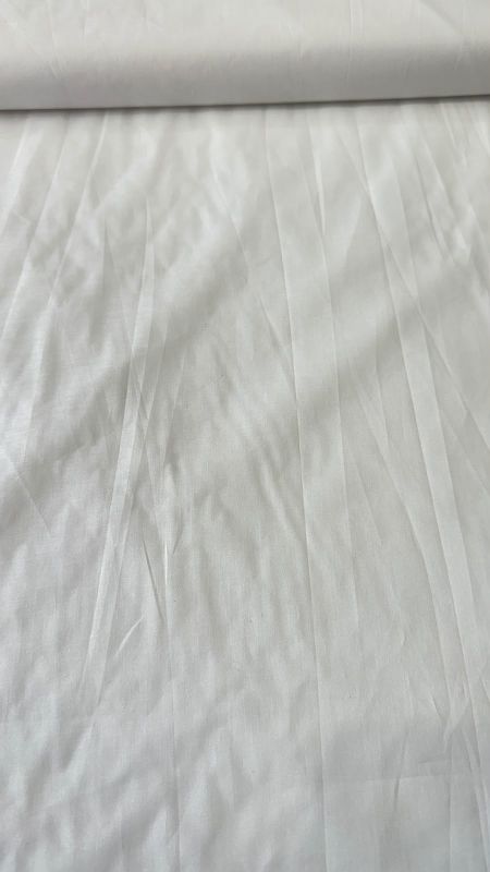 Tecido Cambraia de Algodão Acetinada Off White • Conexão Tecidos