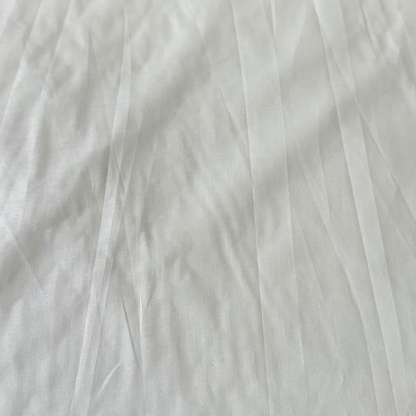 Tecido Cambraia de Algodão Acetinada Off White • Conexão Tecidos