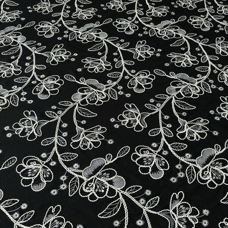 Tecido Linho Misto Bordado Preto Floral Branco • Conexão Tecidos