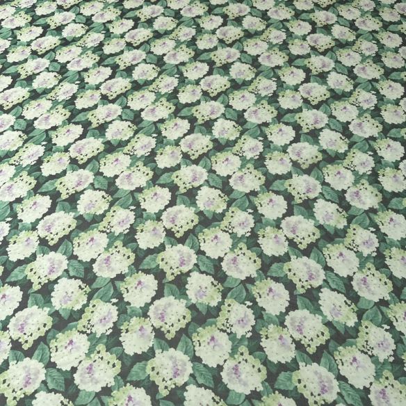 Tecido Palha De Seda Estampada Floral Verde Escuro • Conexão Tecidos