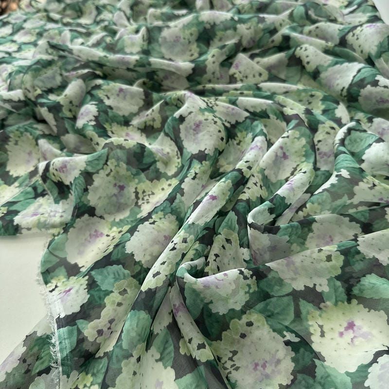 Tecido Palha De Seda Estampada Floral Verde Escuro • Conexão Tecidos