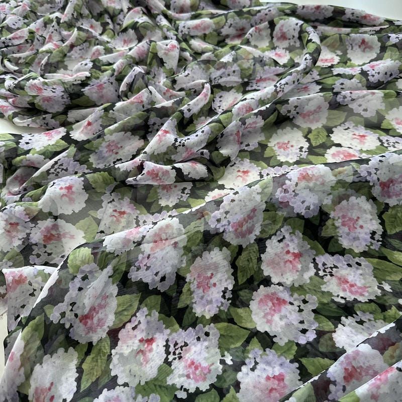 Tecido Palha De Seda Estampada Floral Preto • Conexão Tecidos