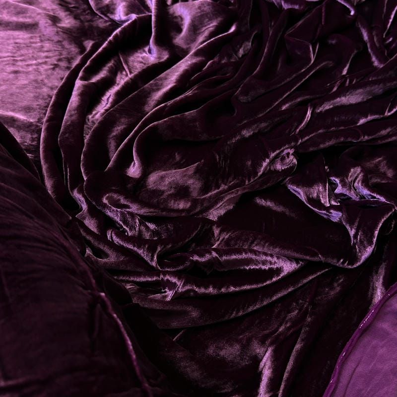 Tecido Veludo De Seda Roxo Berinjela • Conexão Tecidos