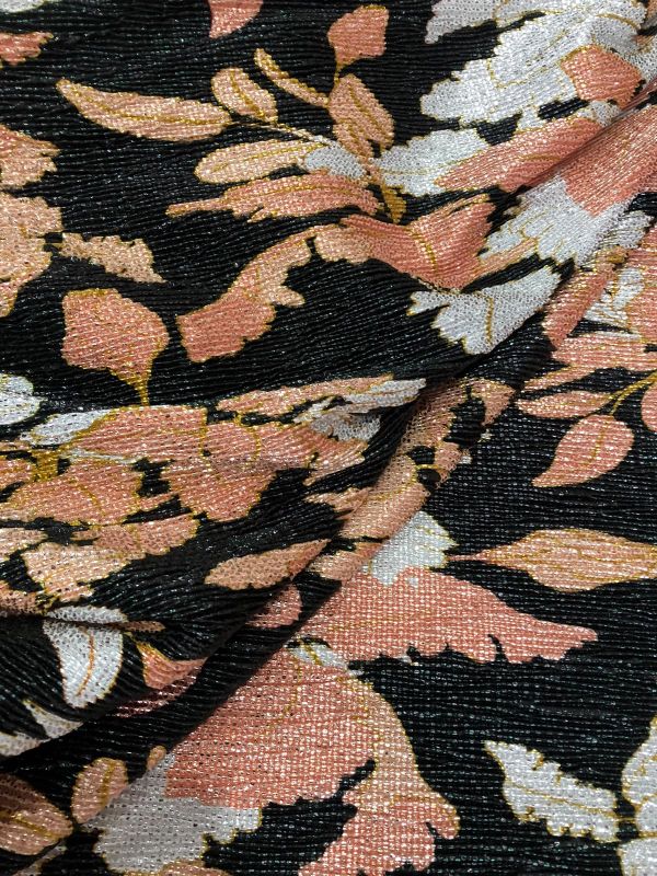 Tecido Malha Plissada Floral Lurex Noir • Conexão Tecidos