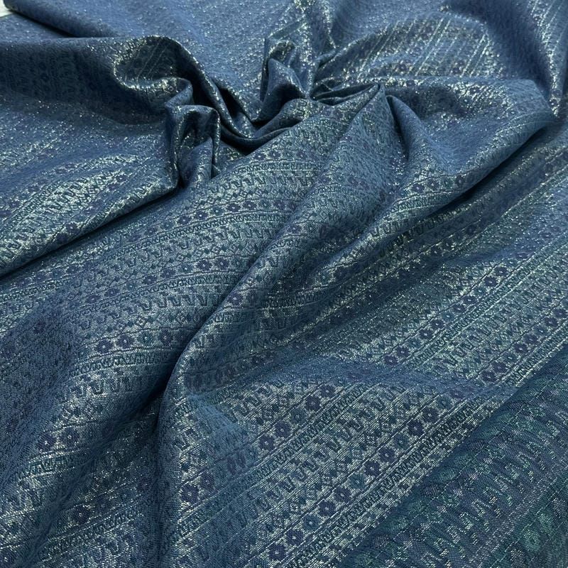 Tecido Jacquard Metalizado Geométrico Listrado Azul Petróleo e Prata