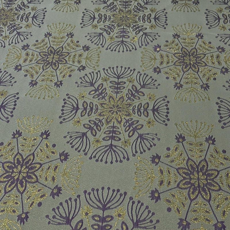 Tecido Jacquard Metalizado Floral Mandala Lilás e Dourado Fundo Cinza
