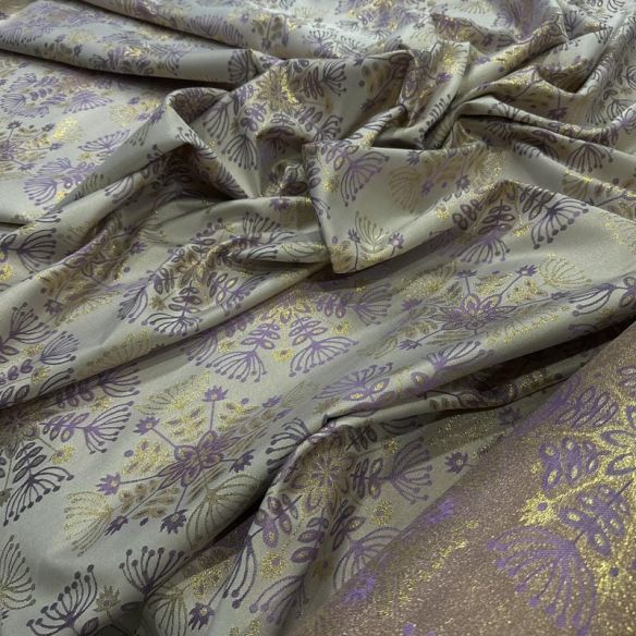 Tecido Jacquard Metalizado Floral Mandala Lilás e Dourado Fundo Cinza