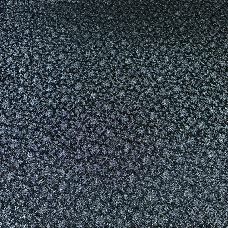 Tecido Jacquard Metalizado Floral Preto e Prata • Conexão Tecidos
