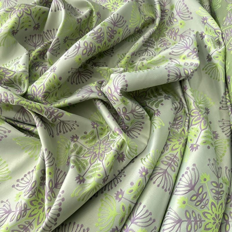 Tecido Jacquard Metalizado Floral Mandala Verde Lima e Lilás Fundo
