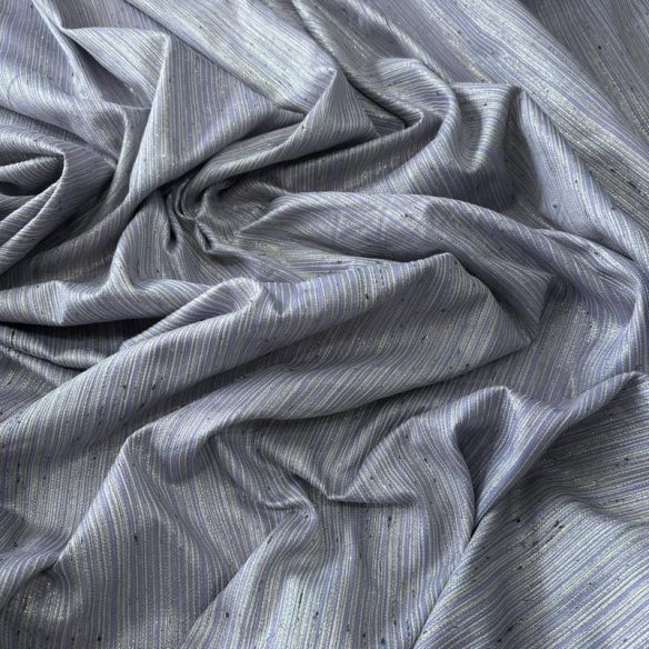 Tecido Jacquard Metalizado Listrado Prata e Lilás • Conexão Tecidos