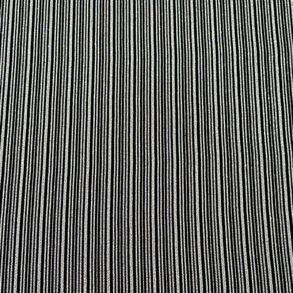 Tecido Jacquard Metalizado Risca de Giz Preto e Prata • Conexão