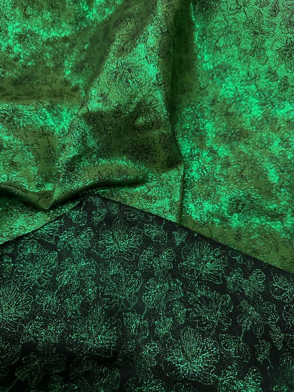 Tecido Jacquard Metalizado Floral Preto e Verde Esmeralda Dupla Face
