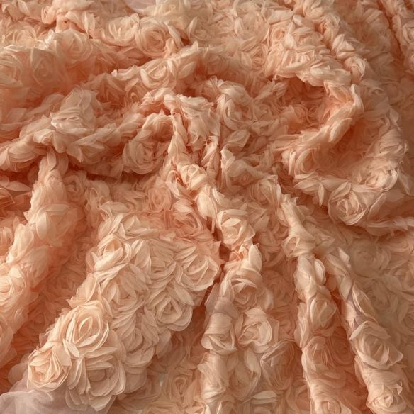 Tecido Tule Bordado 3D Rosas Pêssego • Conexão Tecidos