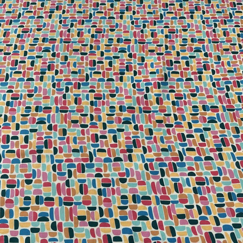 Tecido Viscose Estampada Mosaico Retrô Multicolorido • Conexão Tecidos
