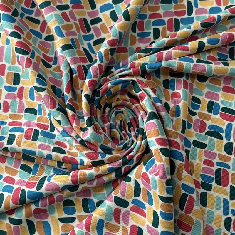 Tecido Viscose Estampada Mosaico Retrô Multicolorido • Conexão Tecidos