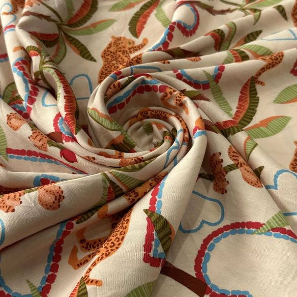 Tecido Viscose Estampada Onças Jardim Tropical Areia • Conexão Tecidos