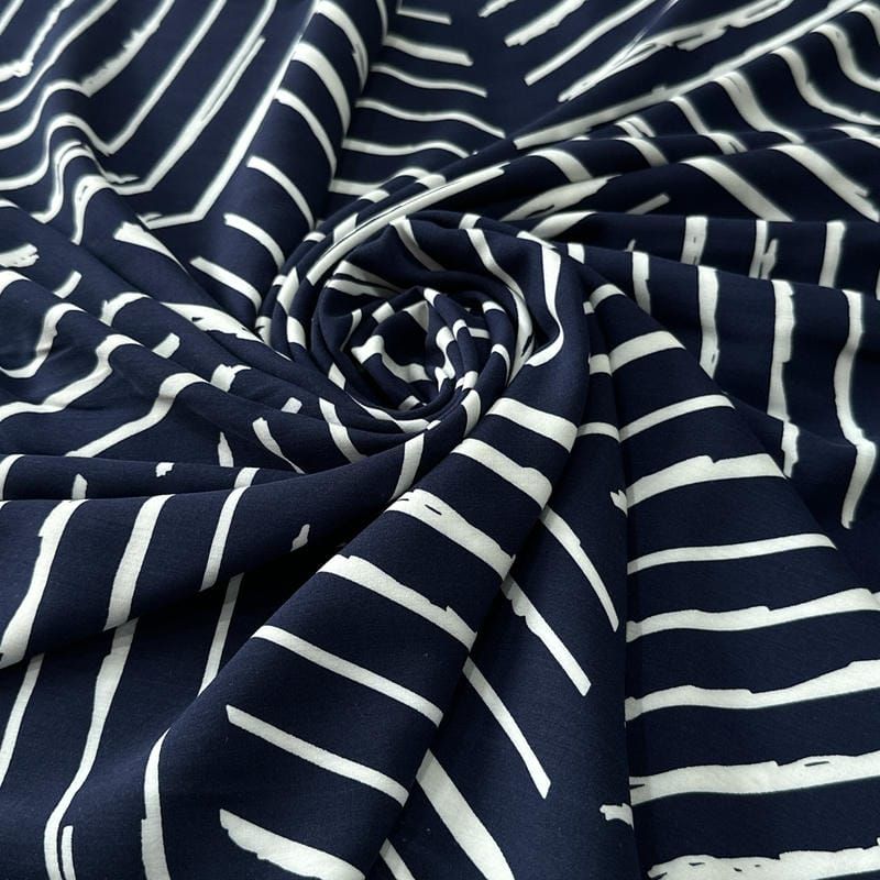 Tecido Viscose Estampada Geométrico Riviera Marinho • Conexão Tecidos