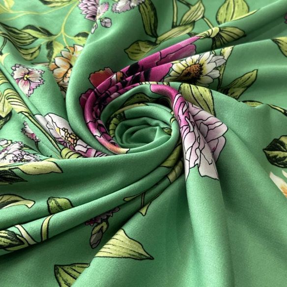 Tecido Viscose Estampada Floral Primavera Verde • Conexão Tecidos