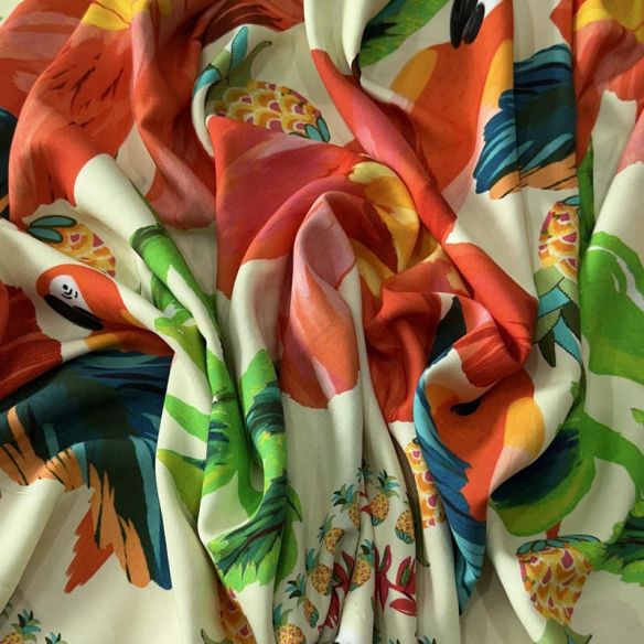 Tecido Viscose Estampada Araras Paraíso Tropical Creme • Conexão