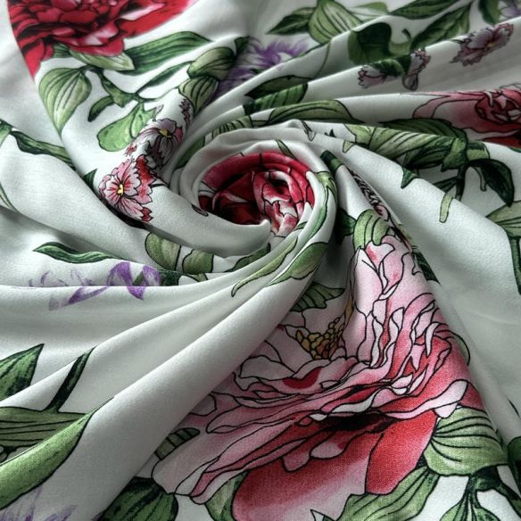 Tecido Viscose Estampada Floral Jardim Romântico Verde Menta •