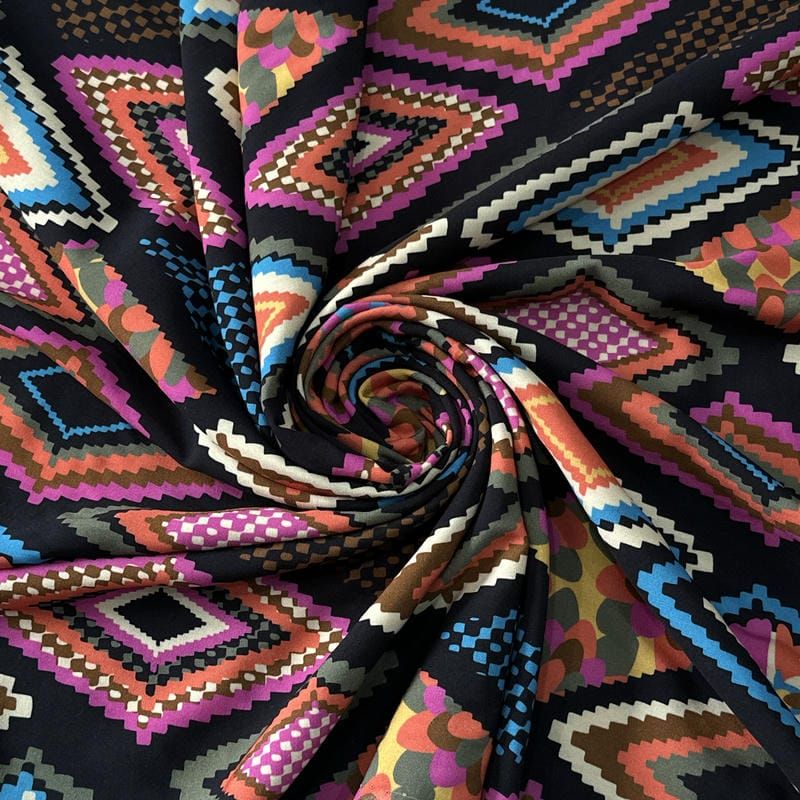 Tecido Viscose Estampada Losangos Boho Multicoloridos Fundo Preto •