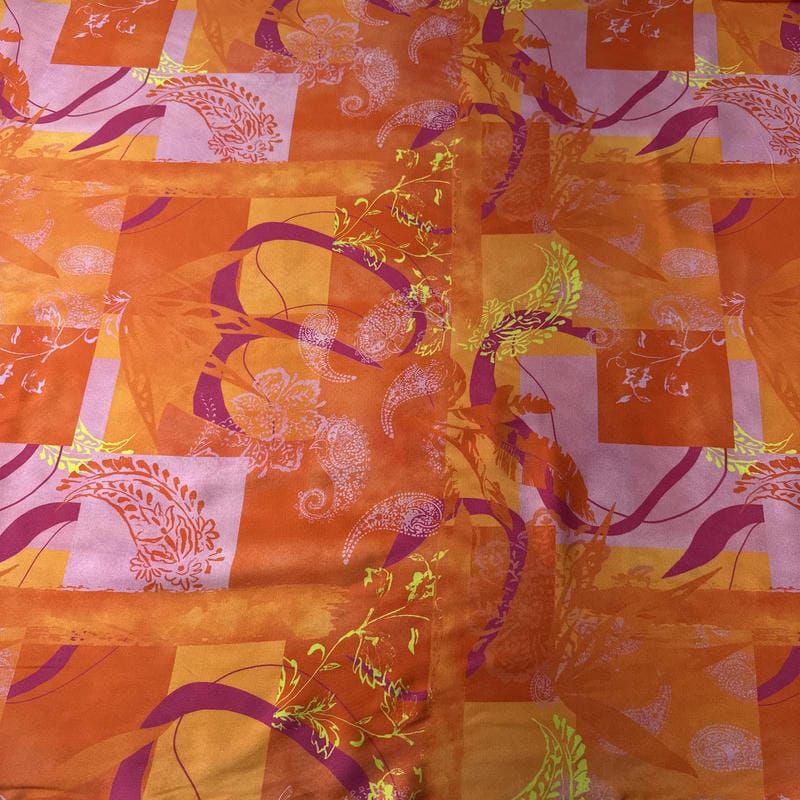 Tecido Viscose Estampada Paisley Solar Laranja e Lilás • Conexão