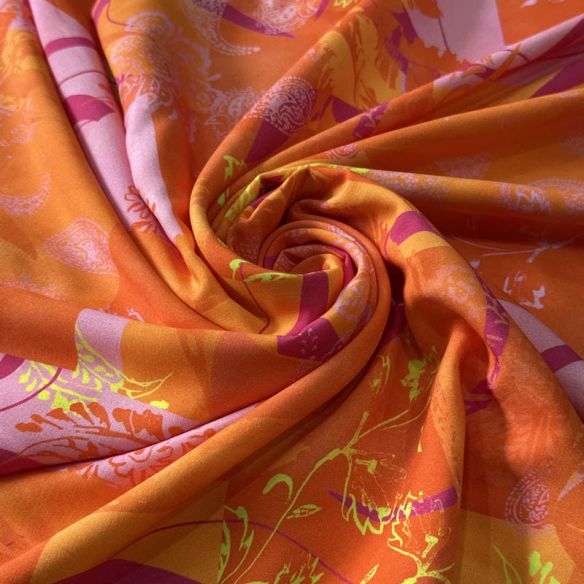 Tecido Viscose Estampada Paisley Solar Laranja e Lilás • Conexão