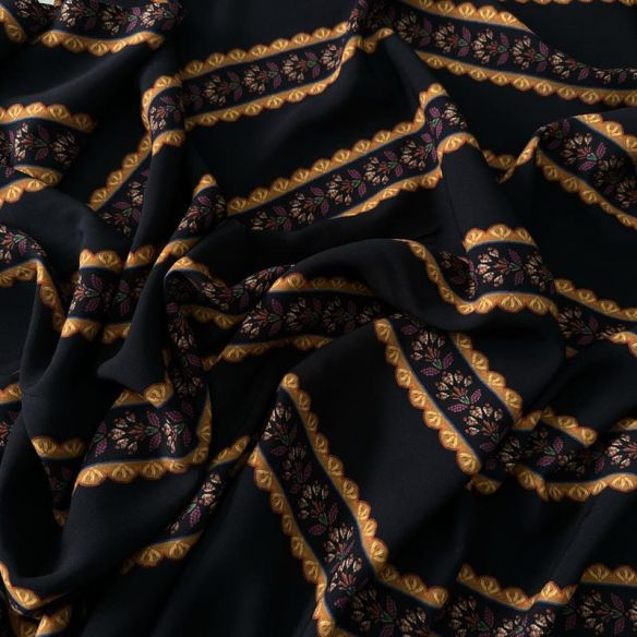 Tecido Viscose Estampada Listrado Floral Versalhes Preto e Ocre •