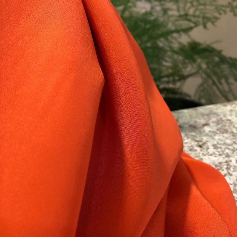 CREPE DE CHINE CORAL LARANJA. - Conexão Tecidos