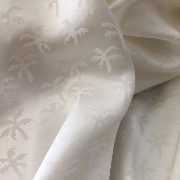 TECIDO CETIM DE SEDA COQUEIROS MAQUINETADOS • Conexão Tecidos