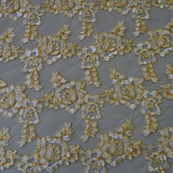 Tecido Tule Bordado Dourado • Conexão Tecidos