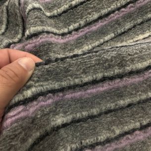 LÃ PURA BOUCLÊ LISTRAS • Conexão Tecidos 2