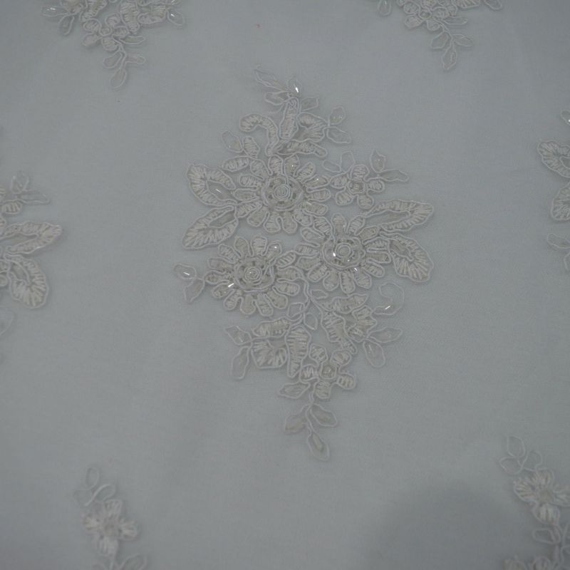 Tecido Tule Bordado Pedrarias Branco Off White • Conexão Tecidos