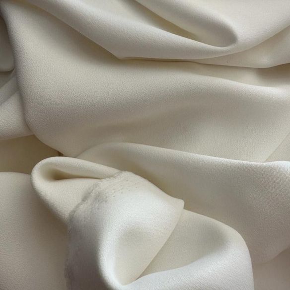 CREPE PATOU OFF WHITE • Conexão Tecidos