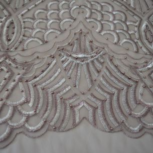 TULE BORDADO COM PEDRARIAS NUDE • Conexão Tecidos