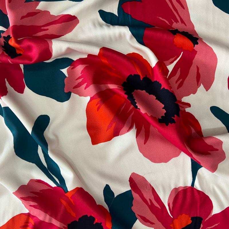 Tecido Viscose Estampada Floral Red Exclusiva • Conexão Tecidos