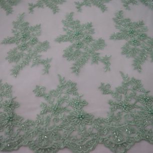 TULE BORDADO COM PEDRARIAS VERDE ÁGUA. 