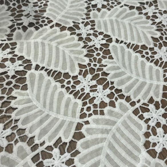 Tecido Renda Richelieu Folhas • Conexão Tecidos