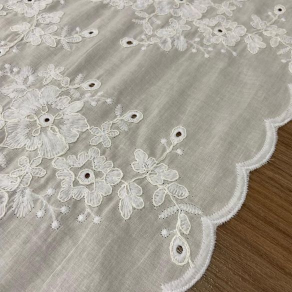 Tecido Lese Soutache Floral Alegria • Conexão Tecidos