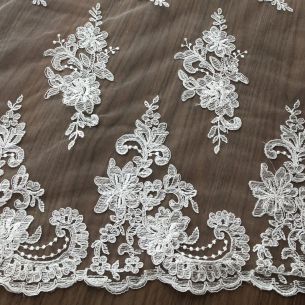 TULE BORDADO OFF WHITHE • Conexão Tecidos