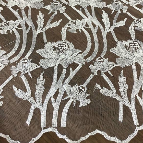 Tecido Tule Bordado Branco • Conexão Tecidos