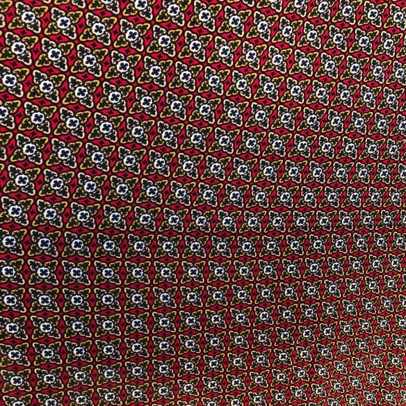 Tecido Viscose Estampa Estônia Vermelha • Conexão Tecidos