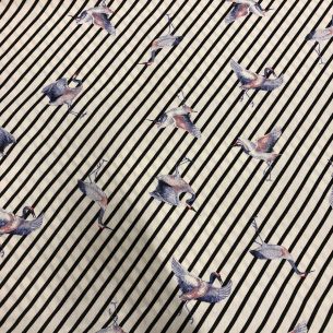 TECIDO TRICOLINE ESTAMPA GARÇA AZUL • Conexão Tecidos 2