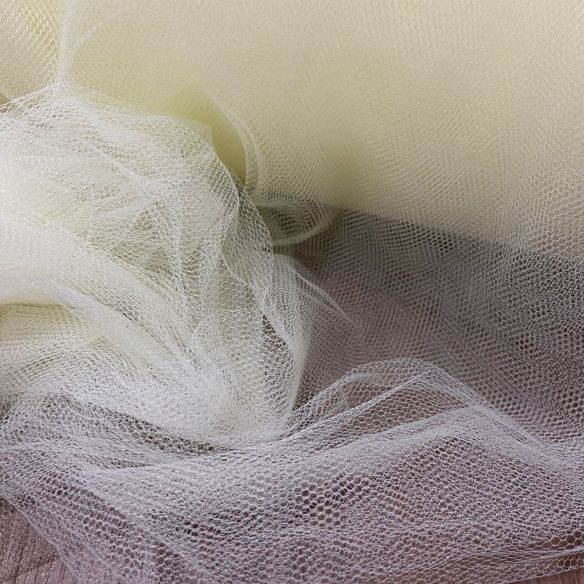 TULE COMUM AMARELO CLARO • Conexão Tecidos