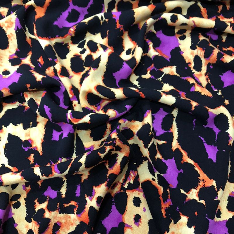 Tecido Viscolinho Estampado Onça Roxo • Conexão Tecidos