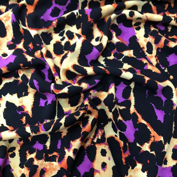 Tecido Viscolinho Estampado Onça Roxo • Conexão Tecidos